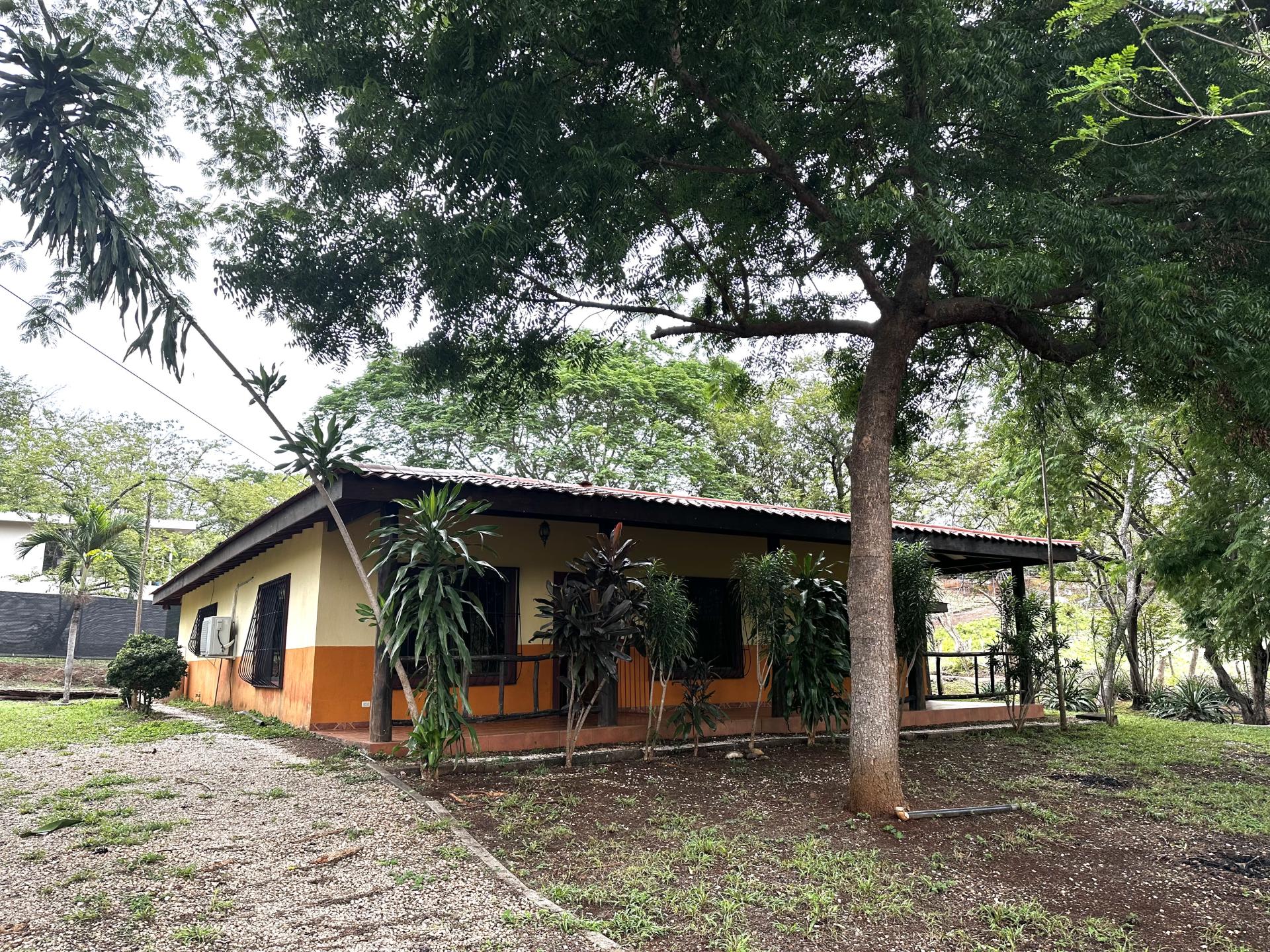 Casa Mary Sue, 3 Bedroom Fixer Upper Home