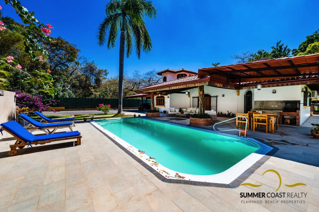 Tamarindo Center House With Large Lot