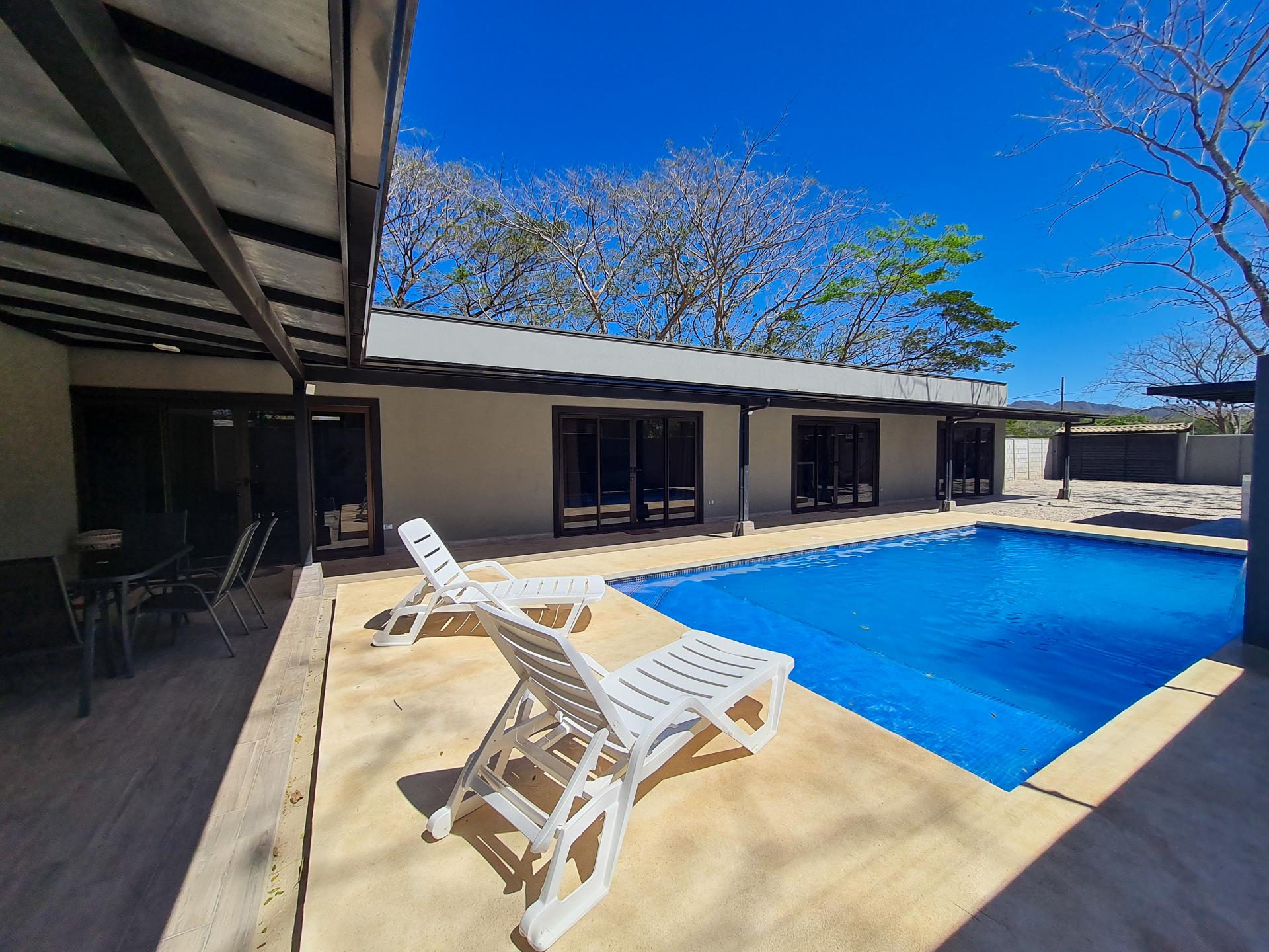 Brand New 4 Bedroom Home in Matapalo! Close to beaches